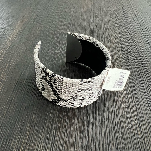 Snakeskin Bracelet - Picture 2 of 5
